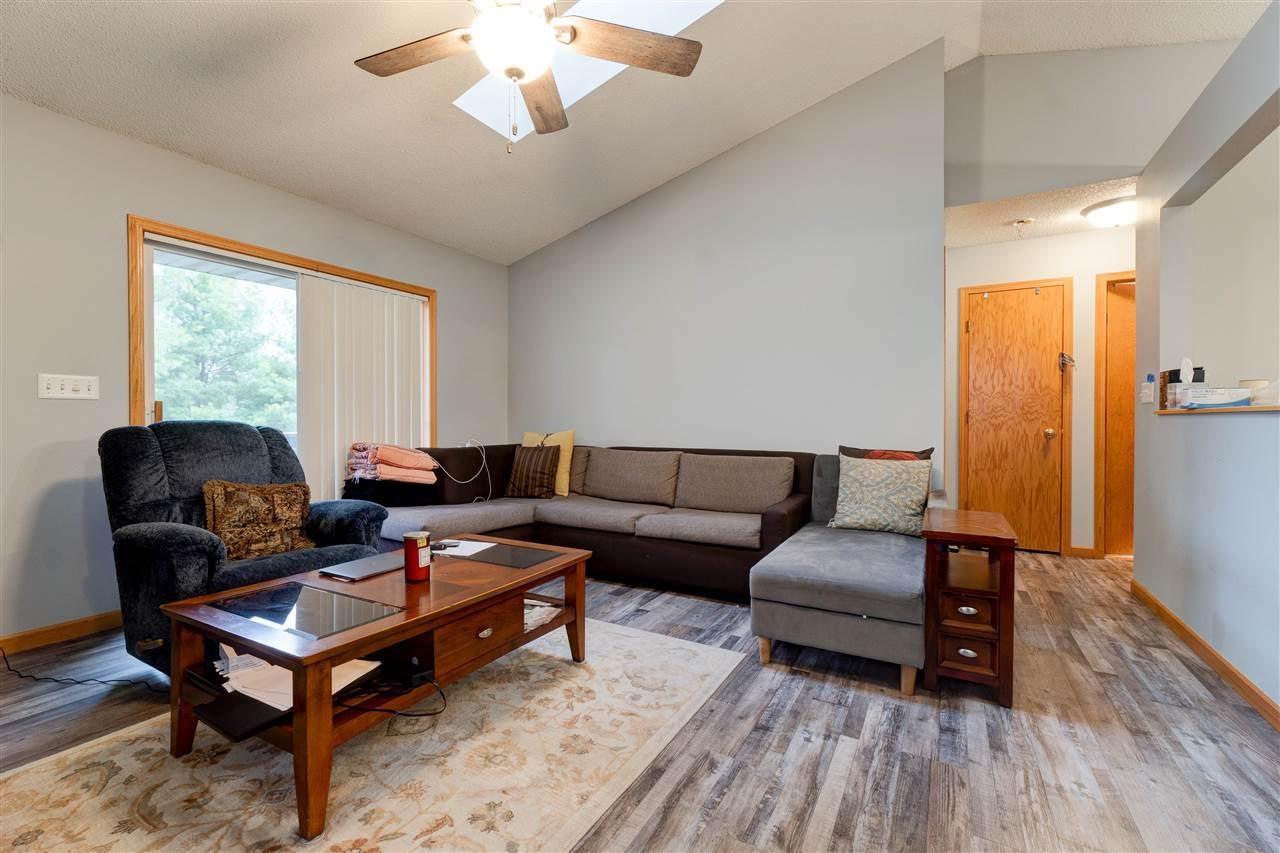 2236 Holiday Road Coralville, IA 52241 - Photo 8 of 31 Gallery Image 8