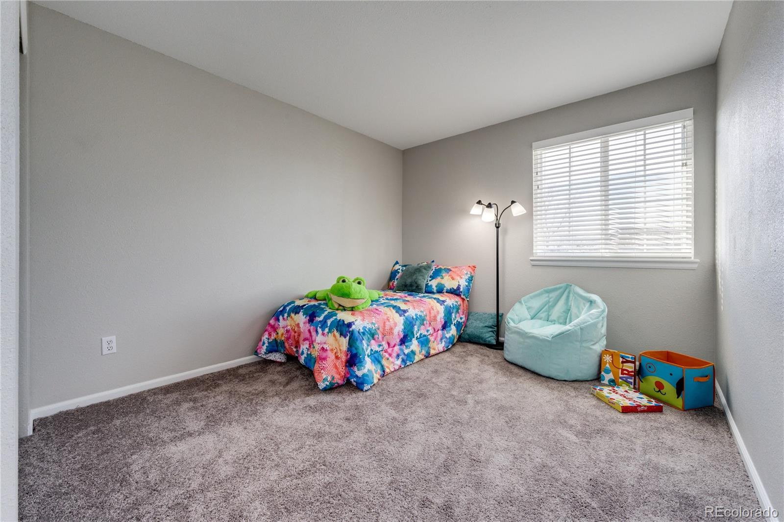 10462 Hyacinth Street Highlands Ranch, CO 80129 - Photo 28 of 40 Gallery Image 28