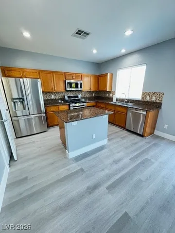 $2,300 | 3942 Meadow Foxtail Drive, Las Vegas, NV 89122