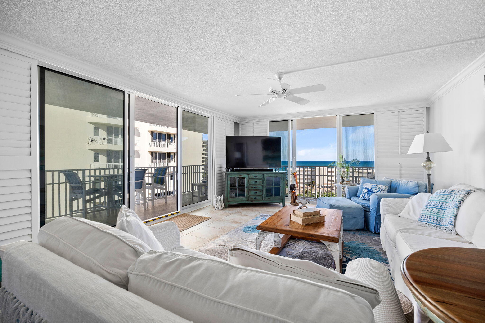 375 South Beach Road, Unit 802 Tequesta, FL 33469 - Photo 10 of 39 Living room