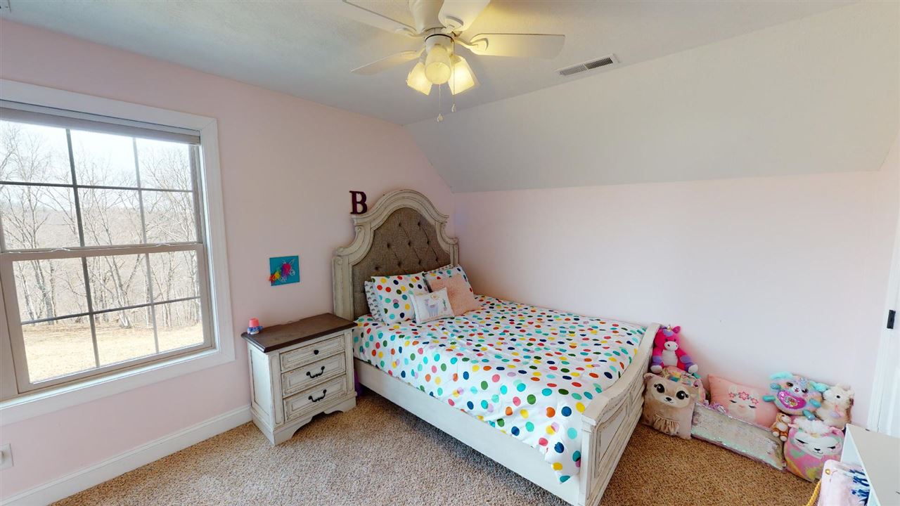 4883 Green Valley Road Huntington, WV 25701 - Photo 18 of 31 Gallery Image 18