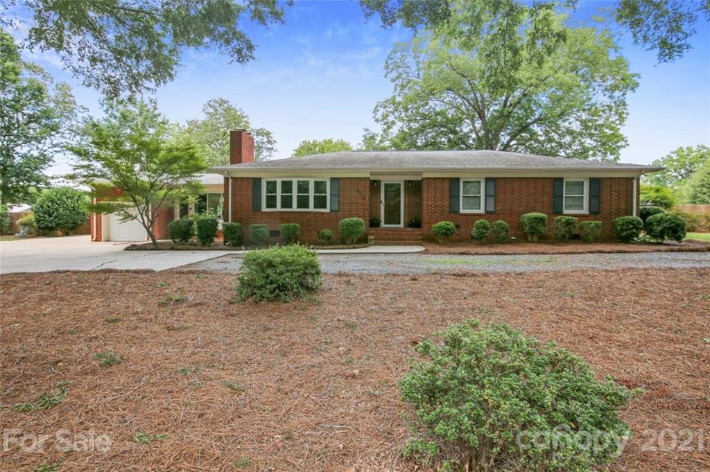 6532 Potter Road Matthews, NC 28104 - Photo 1 of 30 Gallery Image 1