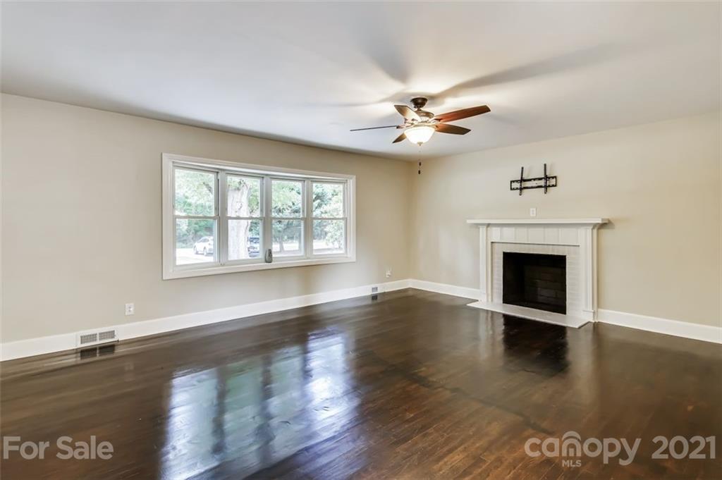 6532 Potter Road Matthews, NC 28104 - Photo 11 of 30 Gallery Image 11