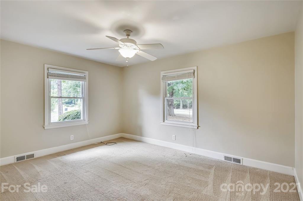 6532 Potter Road Matthews, NC 28104 - Photo 13 of 30 Gallery Image 13