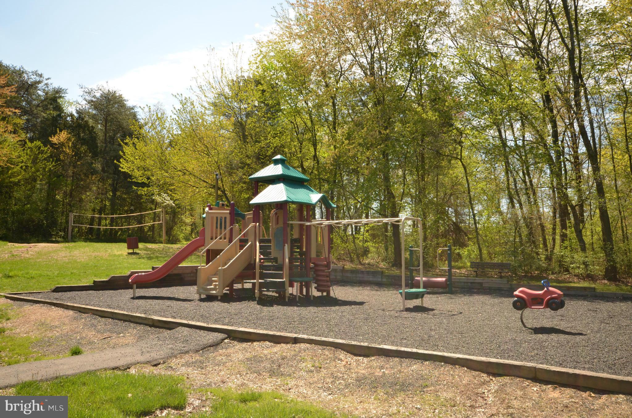 122 Peyton Road Sterling, VA 20165 - Photo 22 of 25 Take advantage of 10 tot lots and 5 tennis courts