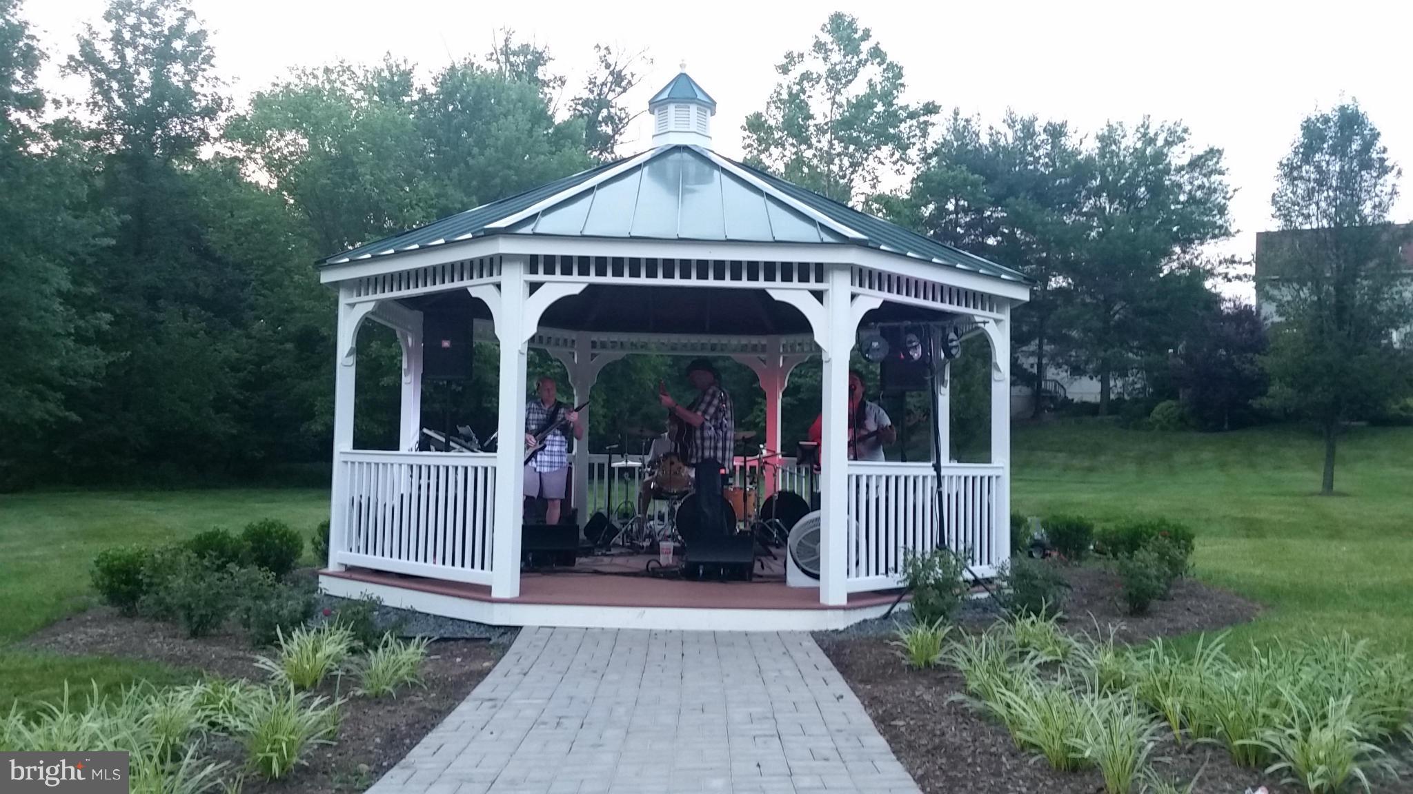 122 Peyton Road Sterling, VA 20165 - Photo 25 of 25 Enjoy free concerts and seasonal events