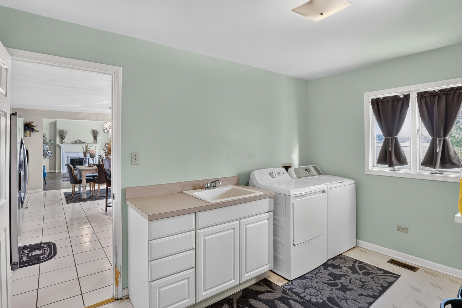 1692 185th Street Lansing, IL 60438 - Photo 33 of 53