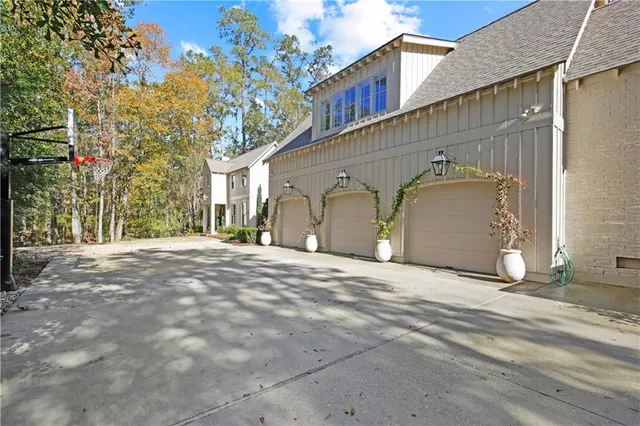 $1,500,000 | 19 Cypress Road, Covington, LA 70433