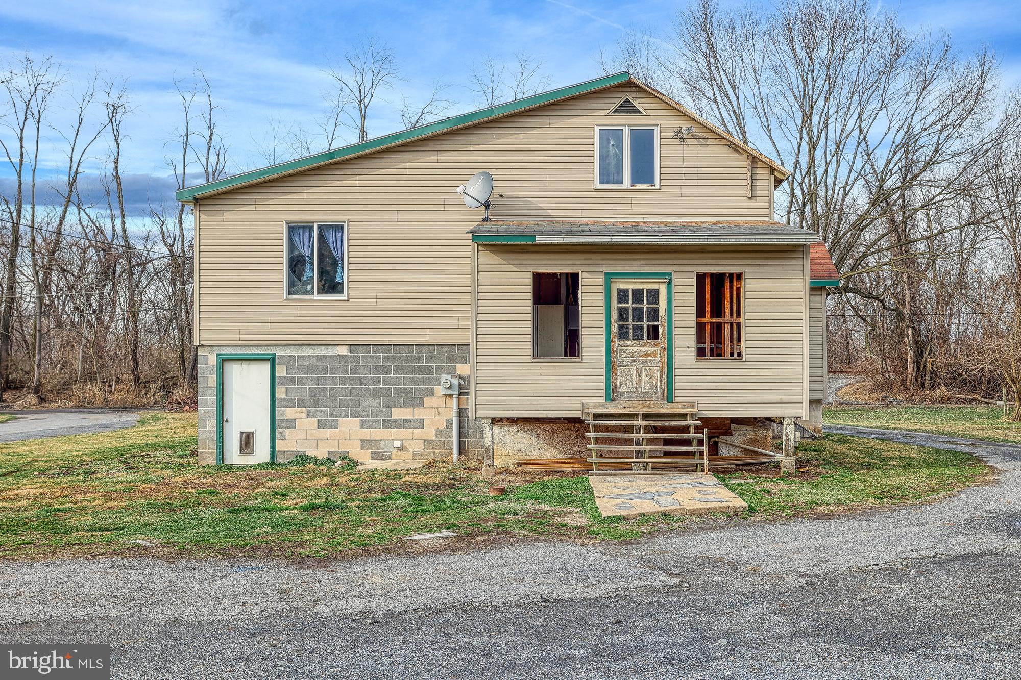 302 Marsh Run Road New Cumberland, PA 17070 - Photo 6 of 45 Gallery Image 6