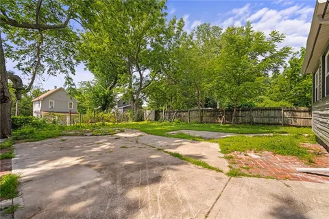 $240,000 | 1227 Garfield Avenue, Kansas City, KS 66104
