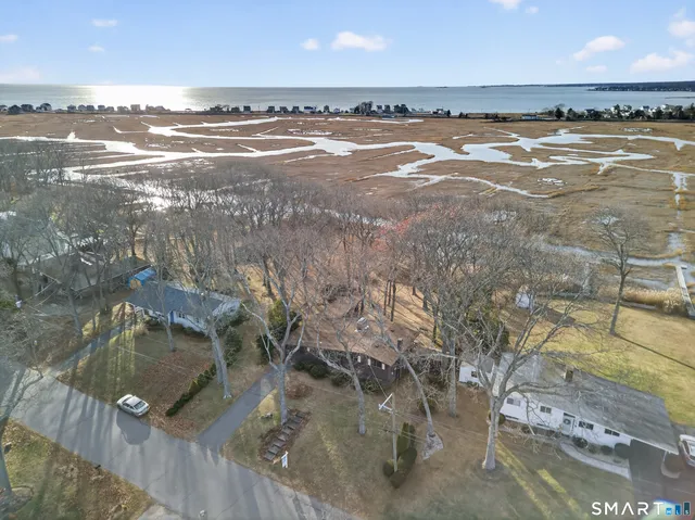 $685,000 | 33 Briarwood Drive, Old Saybrook, CT 06475