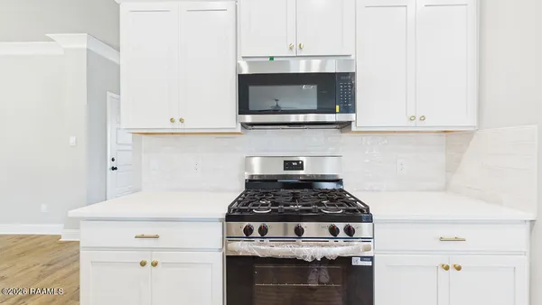 $302,000 | 110 Belle Lake Drive, Lafayette, LA 70506