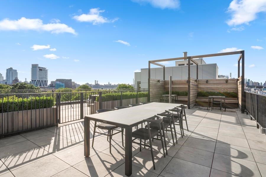 860 Lorimer Street, Unit 3K Brooklyn, NY 11222 - Photo 8 of 10