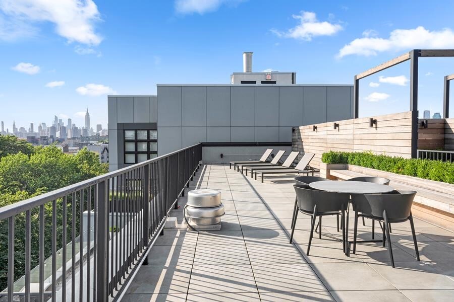 860 Lorimer Street, Unit 3K Brooklyn, NY 11222 - Photo 9 of 10