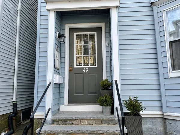 $3,200 | 49 Prince Street, Unit 1, Brookline, MA 02445