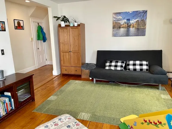 $3,200 | 49 Prince Street, Unit 1, Brookline, MA 02445