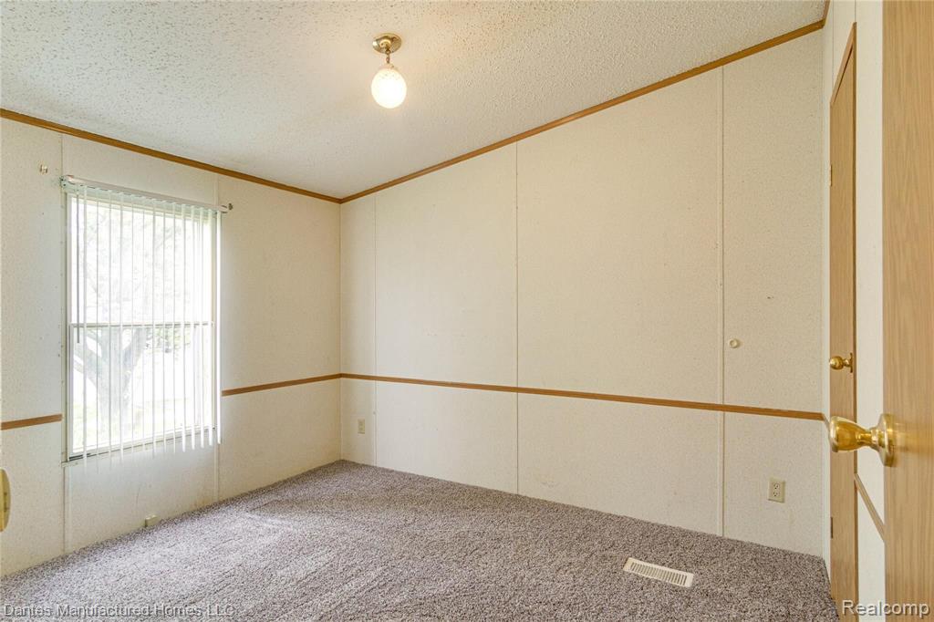 2500 Mann Road, Unit 193 Clarkston, MI 48346 - Photo 39 of 45