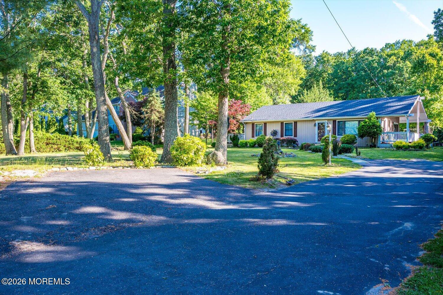330 Chandler Road Jackson, NJ 08527 - Photo 3 of 44 01-NZ2_8337