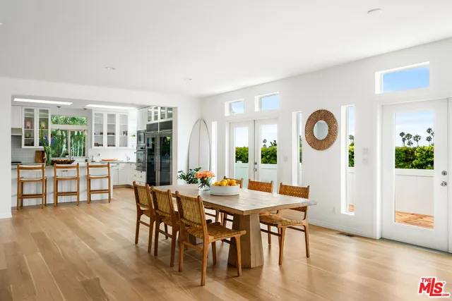 $2,400,000 | 29500 Heathercliff Road, Unit 285, Malibu, CA 90265