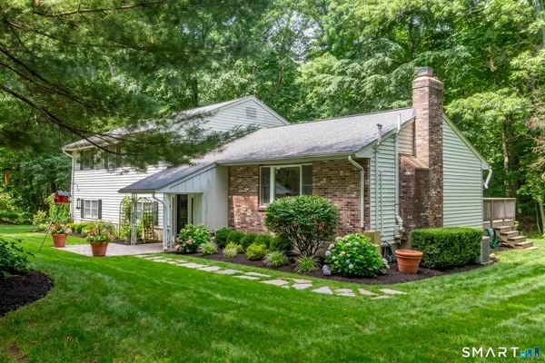 $3,500 | 320 Three Mile Road, Glastonbury, CT 06033