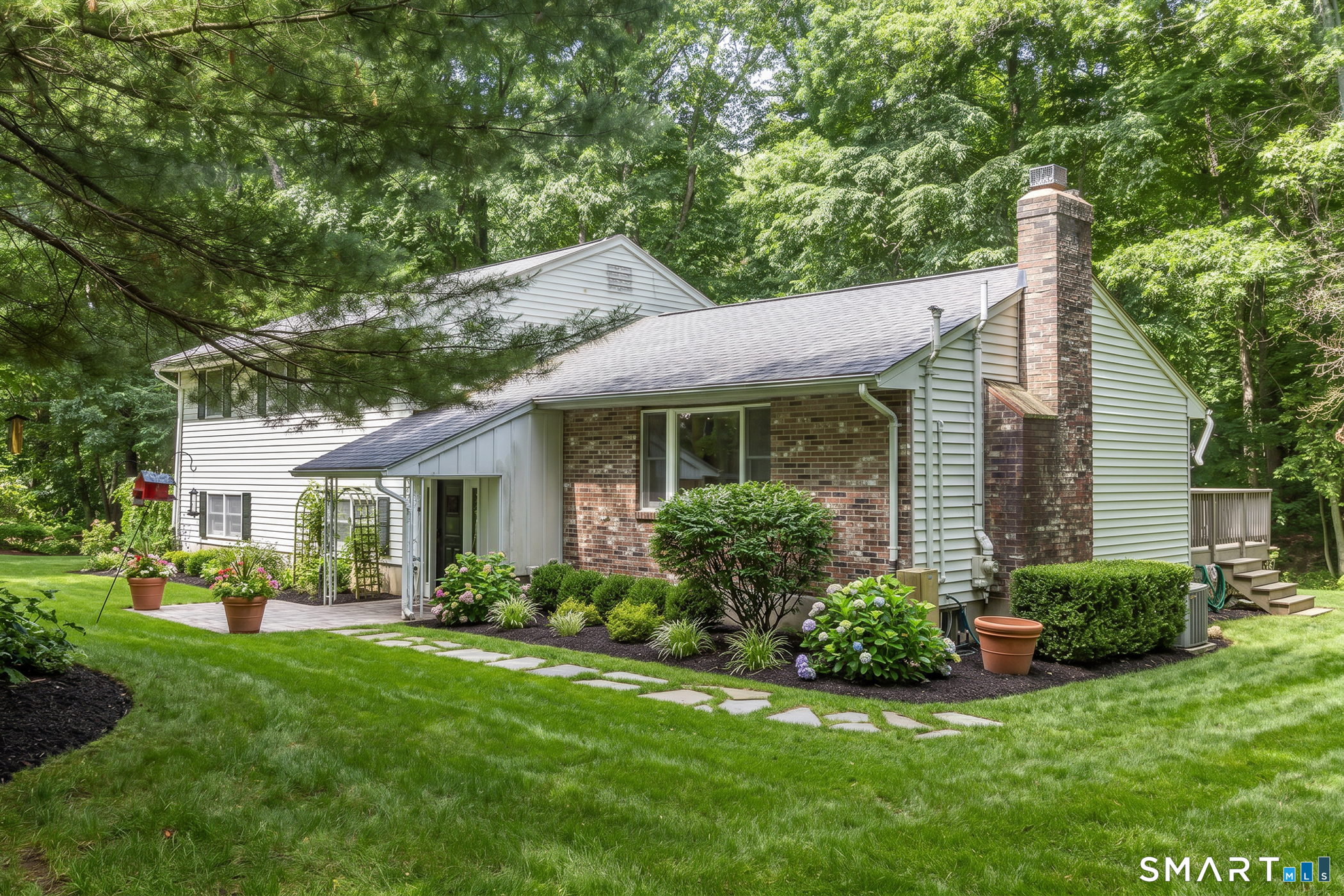 320 Three Mile Road Glastonbury, CT 06033 - Photo 1 of 39