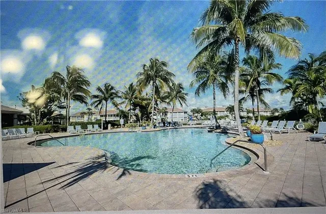 $570,000 | 3060 Horizon Lane, Unit 1404, Naples, FL 34109