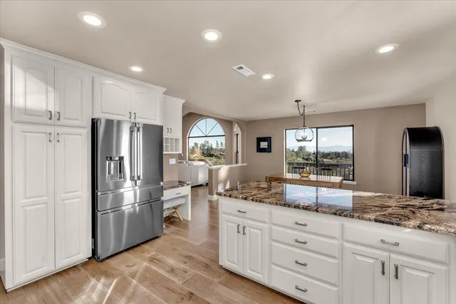 $699,800 | 15189 Mountain Shadows Drive, Redding, CA 96001