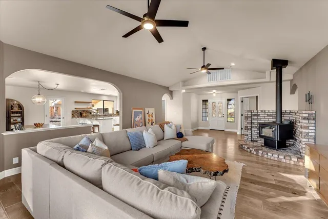 $699,800 | 15189 Mountain Shadows Drive, Redding, CA 96001