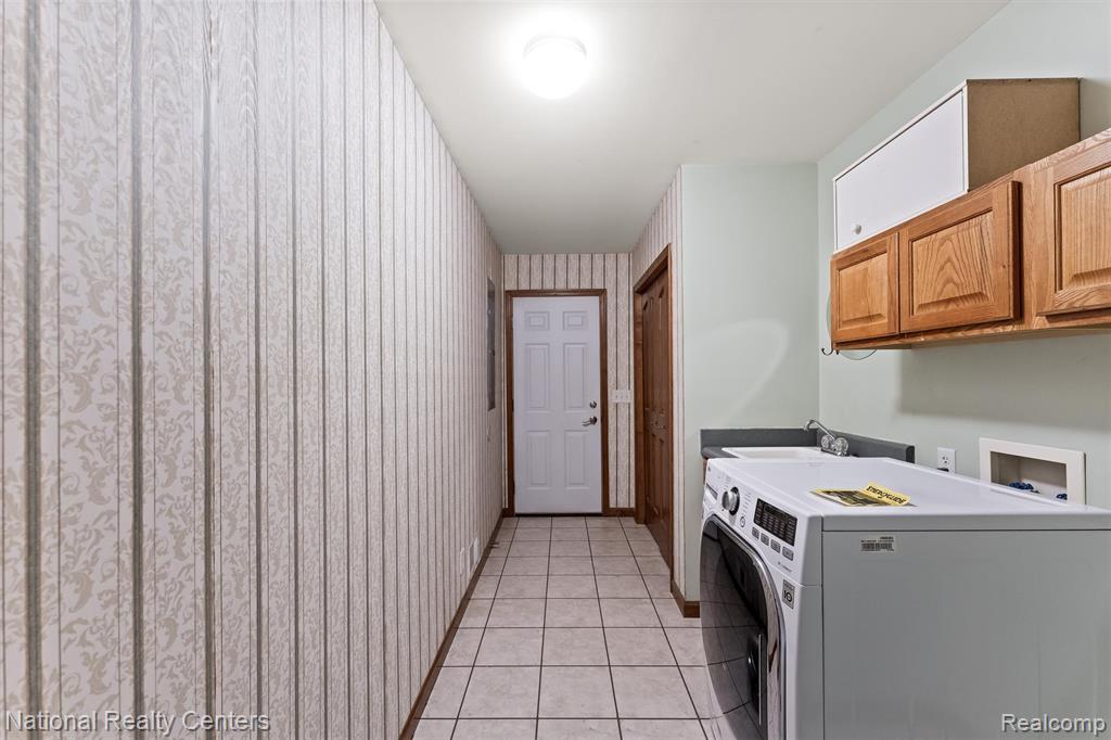 15379 Bird Road Linden, MI 48451 - Photo 23 of 39