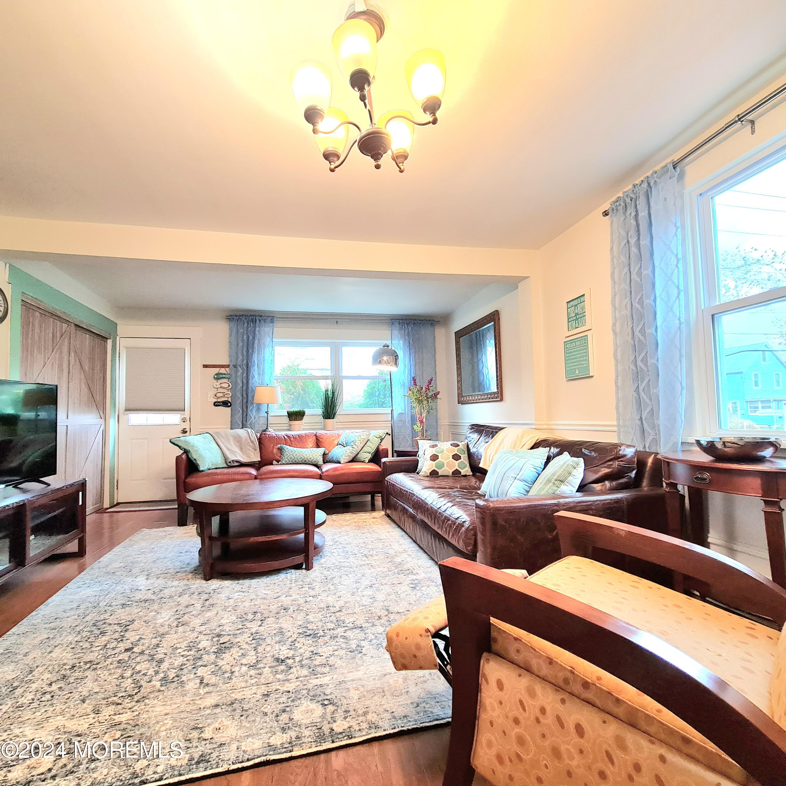 203 Bridge Avenue Point Pleasant, NJ 08742 - Photo 4 of 17 Family Room