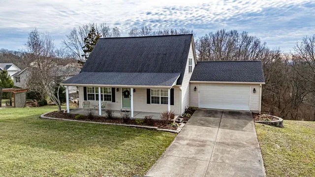 $349,900 | 2981 Sapling Court, Lawrenceburg, IN 47025