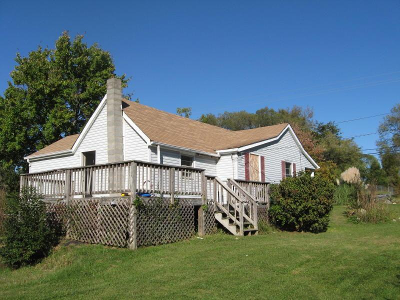 3755 Bandy Road Roanoke, VA 24014 - Photo 2 of 5 a view of a house with a yard and deck