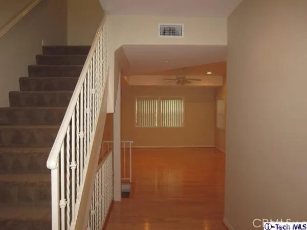 $4,100 | 2283 Waltonia Drive, Unit 105, Montrose, CA 91020