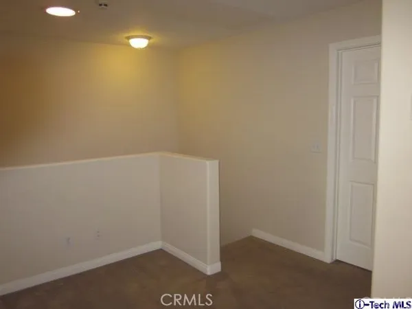 $4,100 | 2283 Waltonia Drive, Unit 105, Montrose, CA 91020