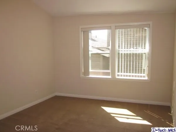 $4,100 | 2283 Waltonia Drive, Unit 105, Montrose, CA 91020