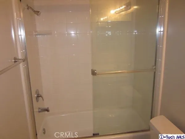 $4,100 | 2283 Waltonia Drive, Unit 105, Montrose, CA 91020