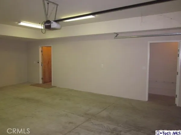 $4,100 | 2283 Waltonia Drive, Unit 105, Montrose, CA 91020