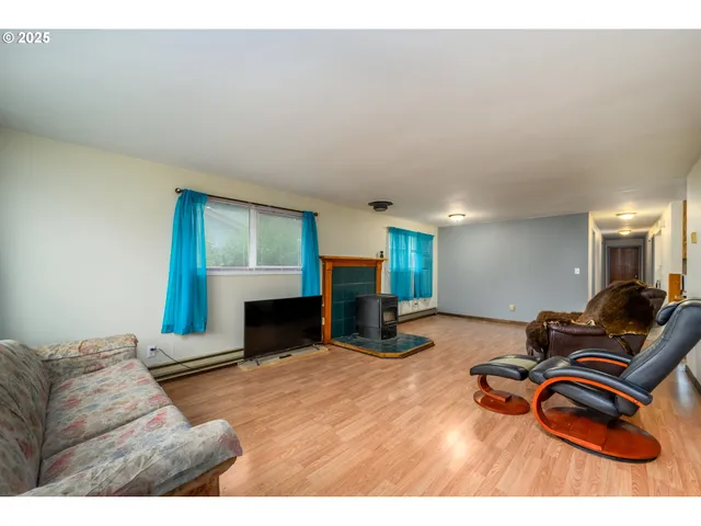 $280,000 | 416 Glen Avenue, Sutherlin, OR 97479