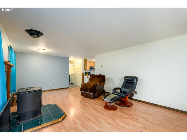 $280,000 | 416 Glen Avenue, Sutherlin, OR 97479