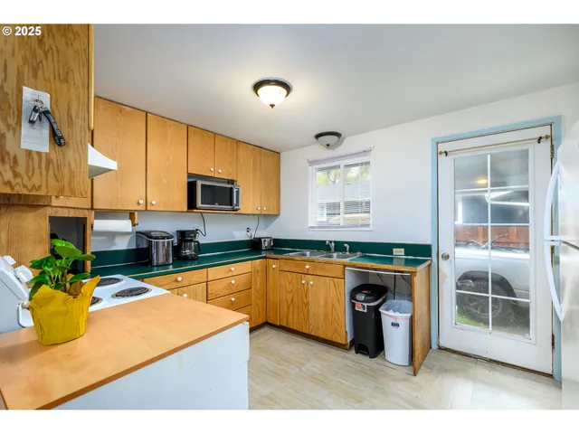 $280,000 | 416 Glen Avenue, Sutherlin, OR 97479