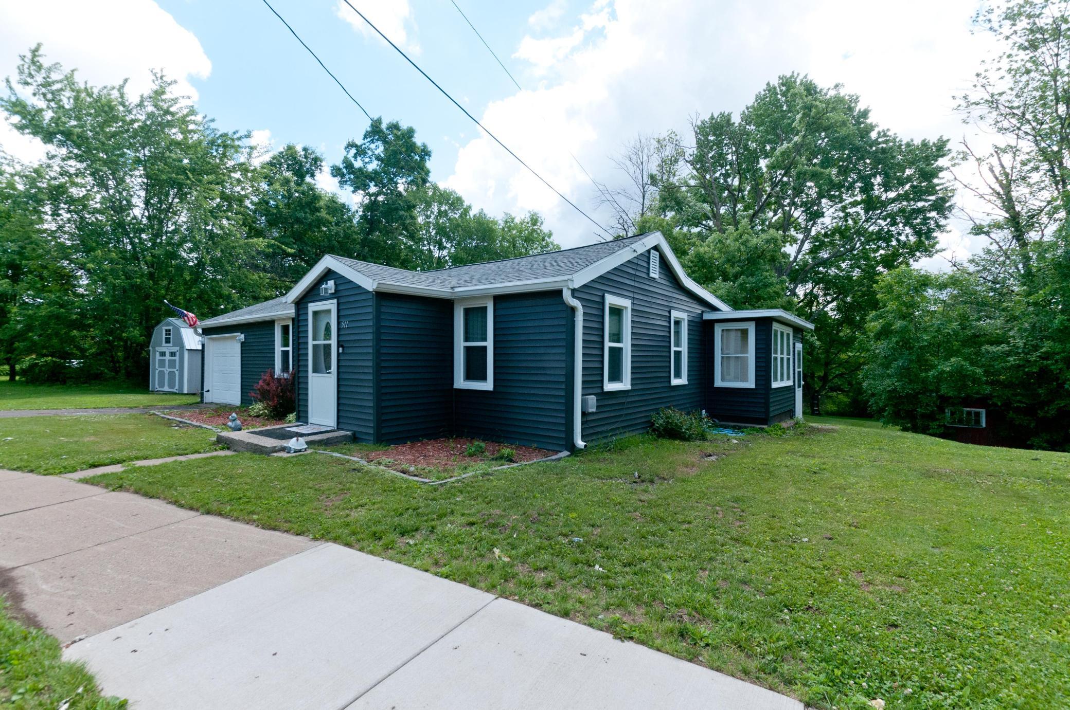 511 Hatten Avenue Rice Lake, WI 54868 - Photo 4 of 35