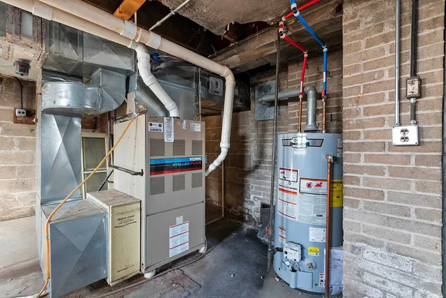 $498,000 | 325 South Jefferson Street, Green Bay, WI 54301