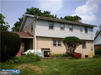 520 Snyder Road West Lawn, PA 19609 - Photo 2 of 12 Gallery Image 2