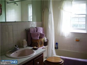 520 Snyder Road West Lawn, PA 19609 - Photo 11 of 12 Gallery Image 11