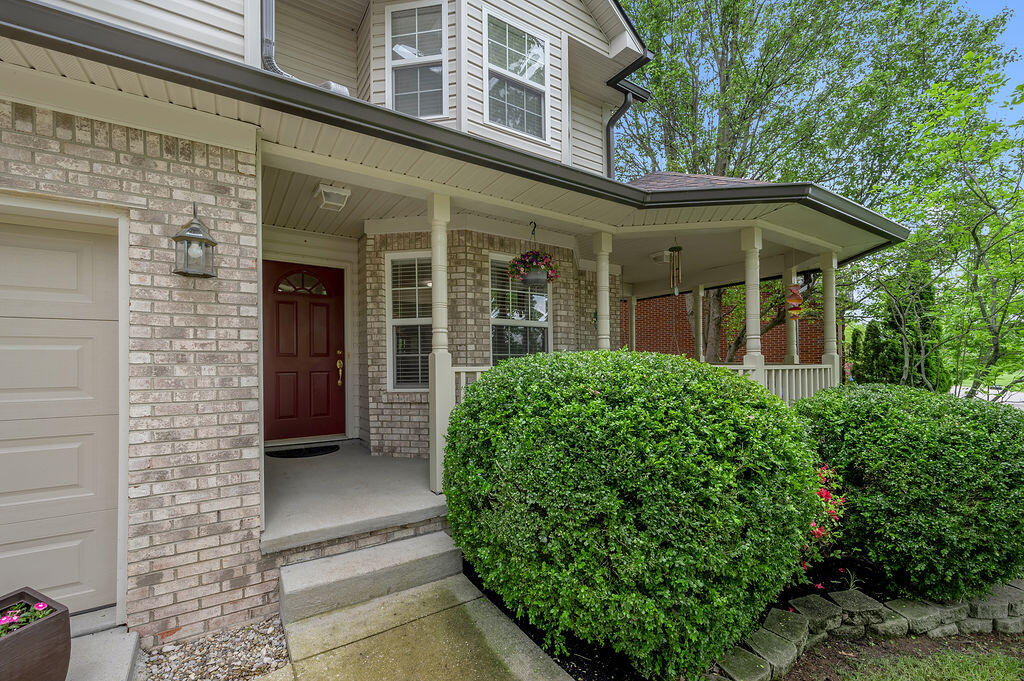 2029 Allegheny Way Lexington, KY 40513 - Photo 3 of 49 TDB_4306