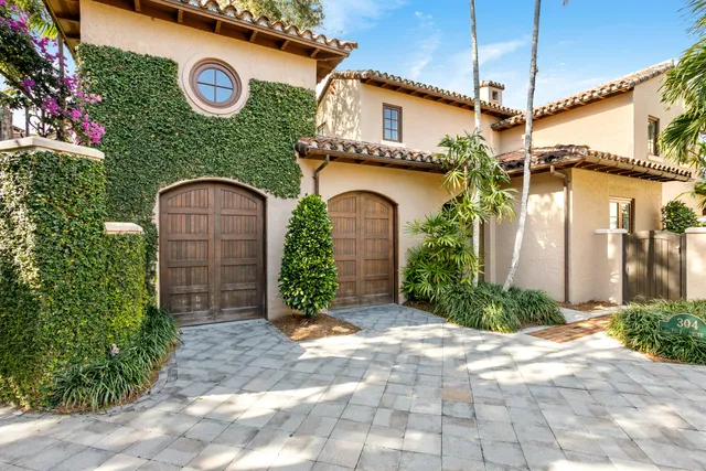 $5,995,000 | 304 Villa Drive, Jupiter, FL 33477