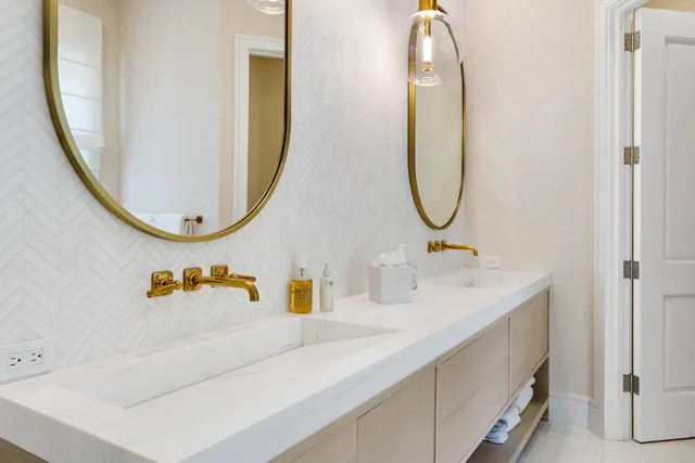 $5,995,000 | 304 Villa Drive, Jupiter, FL 33477