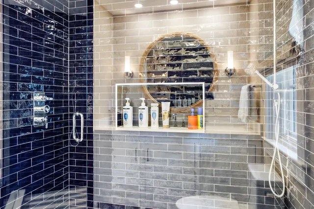 $5,995,000 | 304 Villa Drive, Jupiter, FL 33477