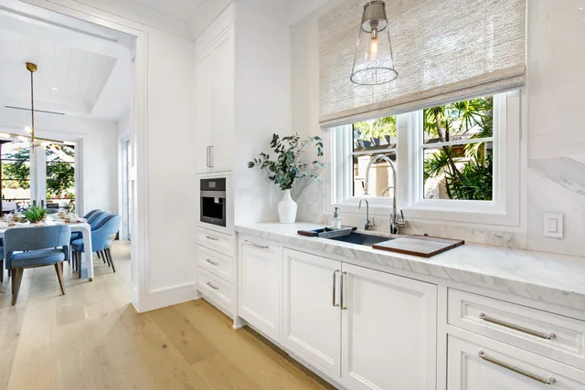 $5,995,000 | 304 Villa Drive, Jupiter, FL 33477