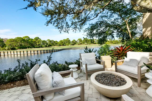 $5,995,000 | 304 Villa Drive, Jupiter, FL 33477